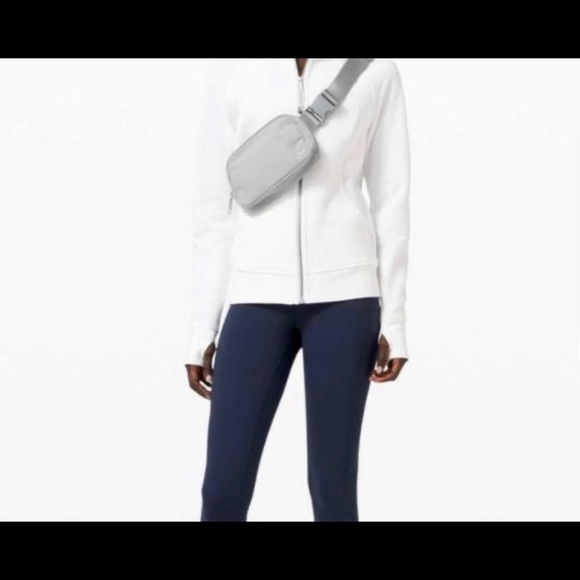 LULULEMON EVERYWHERE BELT BAG - Picture 13 of 15